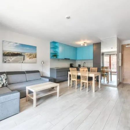 Comfortable Chmielna With Sauna By Renters 4*